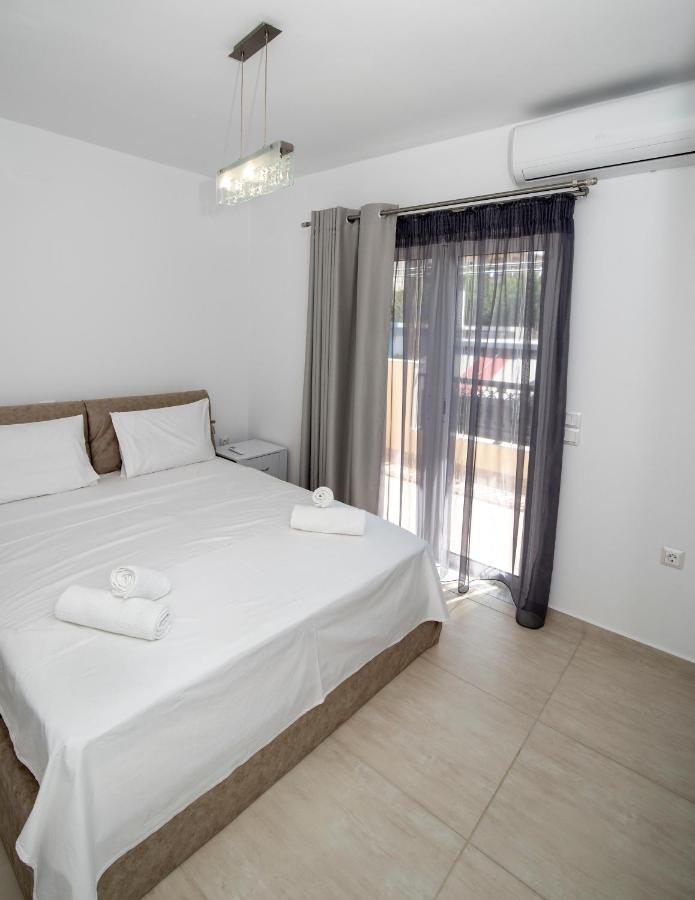 Mary'S Luxury Apartment Elaia. Elia  Exterior foto