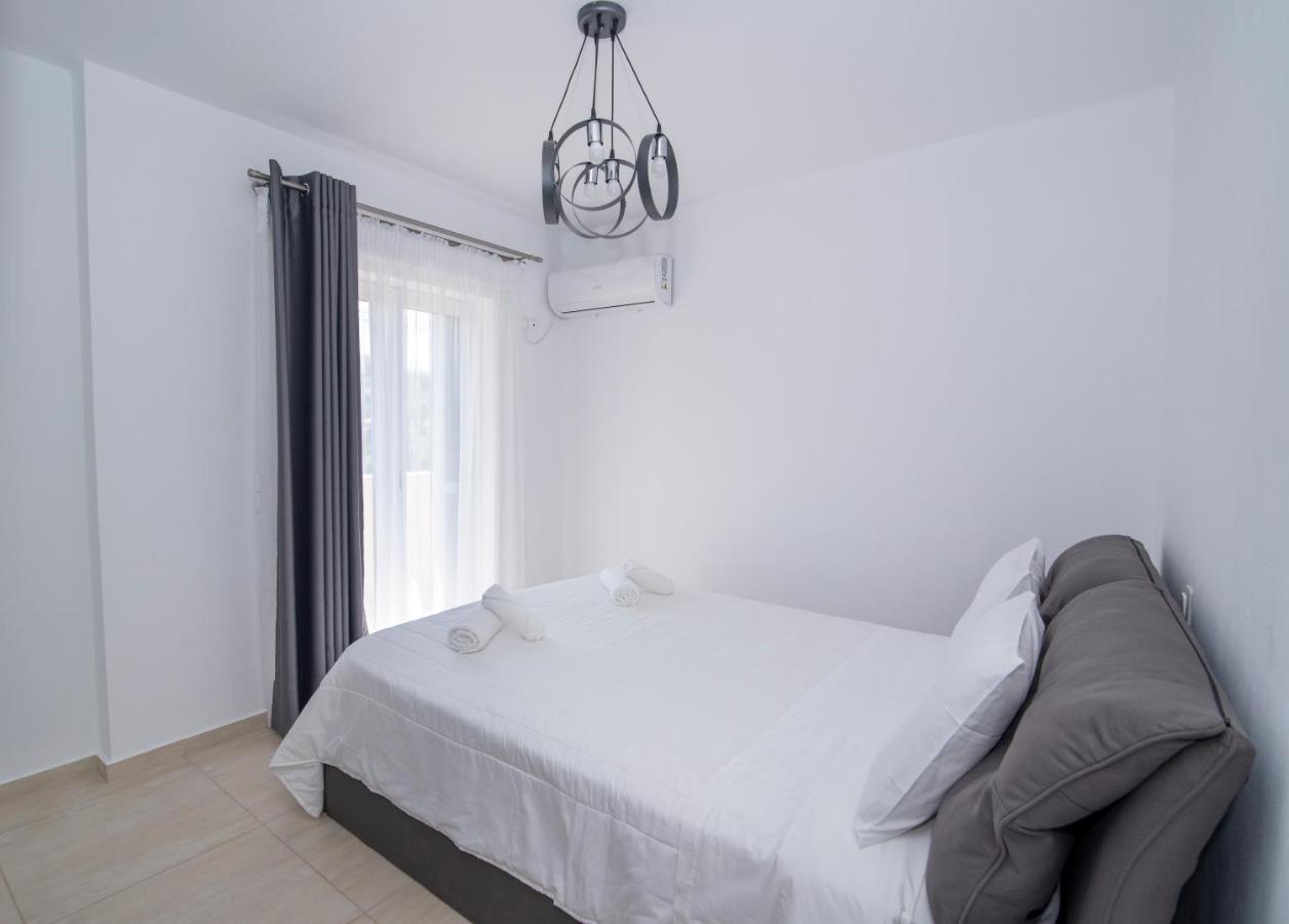 Mary'S Luxury Apartment Elaia. Elia  Exterior foto